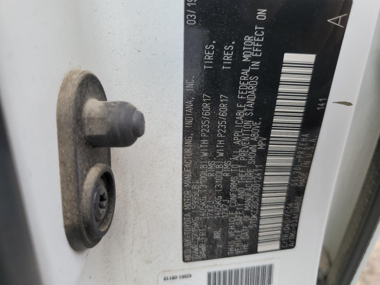 Toyota Sienna Le Image 9