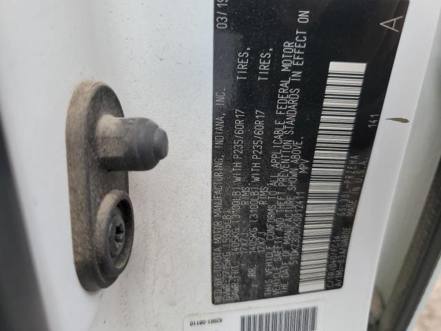 Toyota Sienna Le Image 9