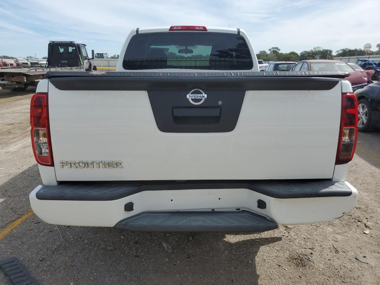 Nissan Frontier S Image 4
