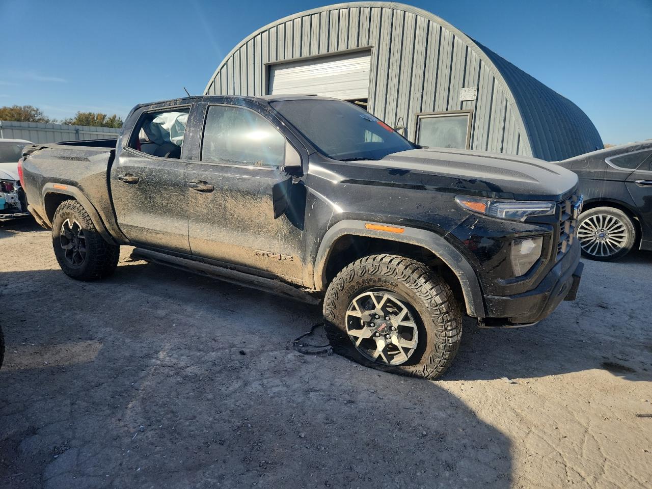 GMC Canyon At4 Image 3