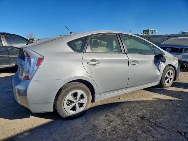 Toyota Prius Image 9