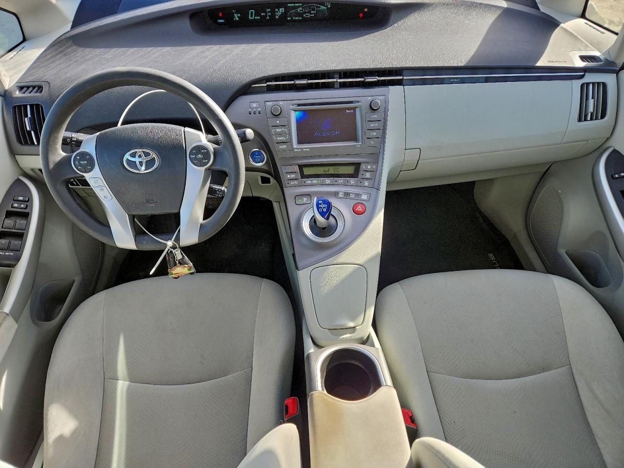 Toyota Prius Image 8