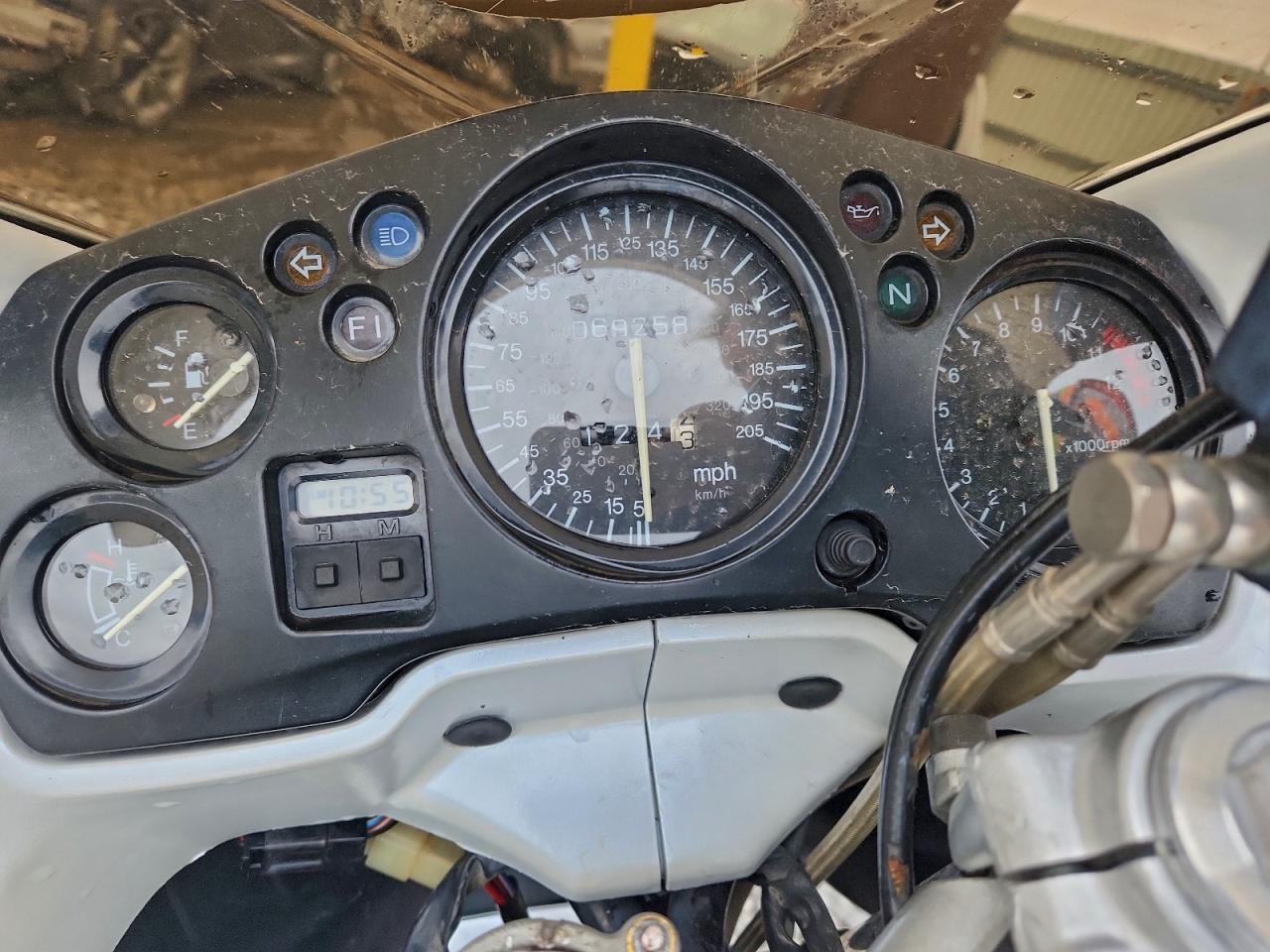 Honda Cbr Cycle Xx Image 2