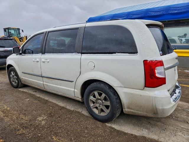 Chrysler Minivan Touring Image 2