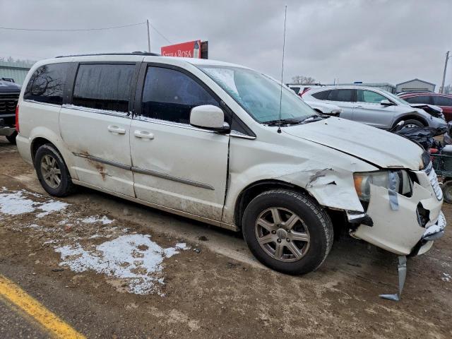 Chrysler Minivan Touring Image 5