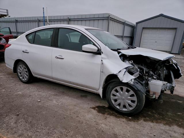 Nissan Versa S Image 4