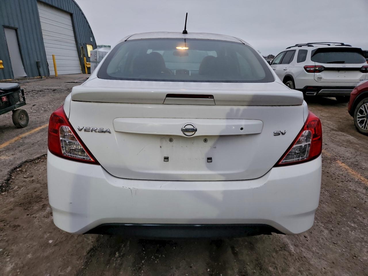 Nissan Versa S Image 9