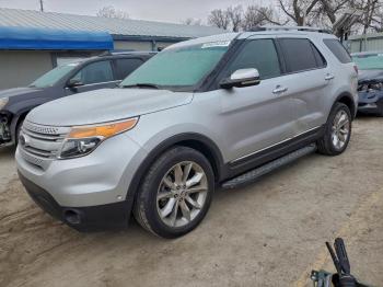  Salvage Ford Explorer