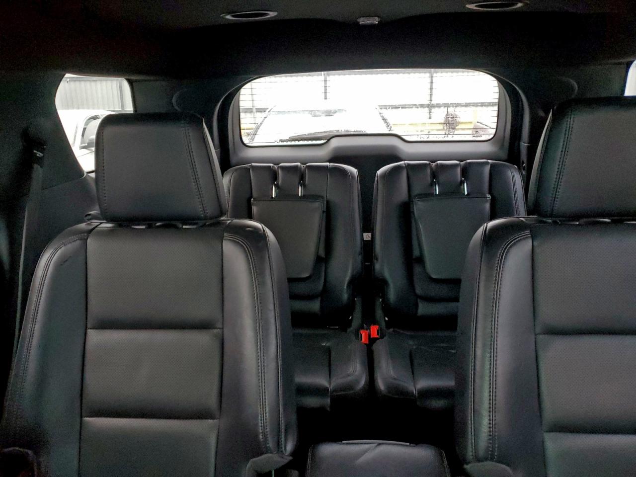 Ford Explorer Limited Image 2