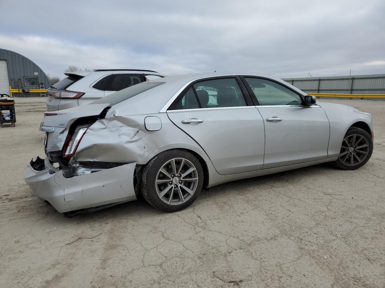 Cadillac CTS Luxury Image 3