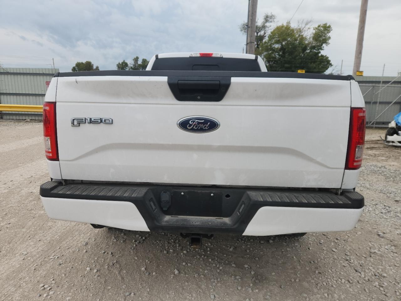 Ford F-150 Super Cab Image 6