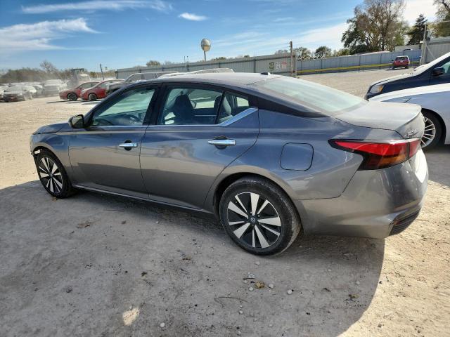 Nissan Altima Sv Image 9