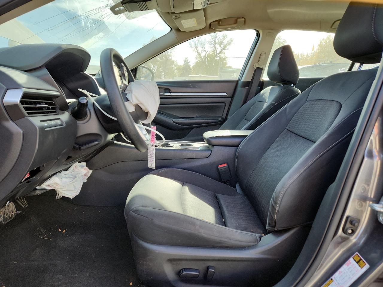 Nissan Altima Sv Image 4