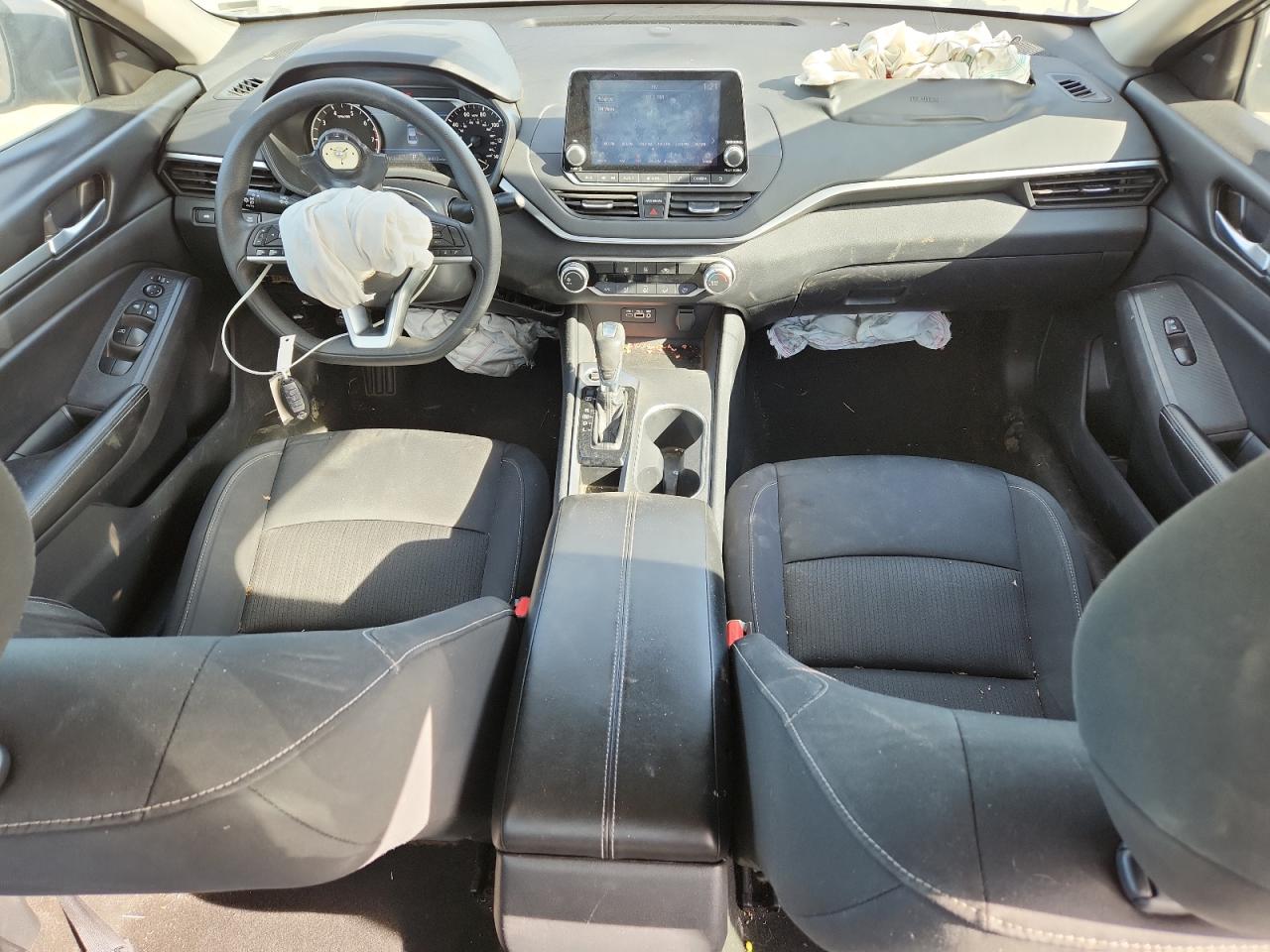 Nissan Altima Sv Image 10