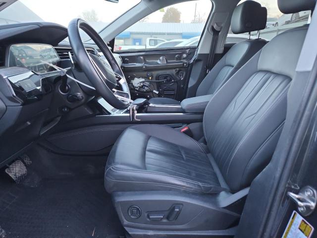 Audi e-tron Premium Image 10