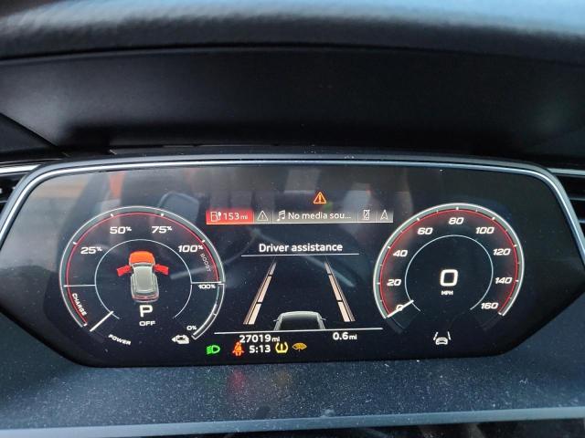 Audi e-tron Premium Image 7