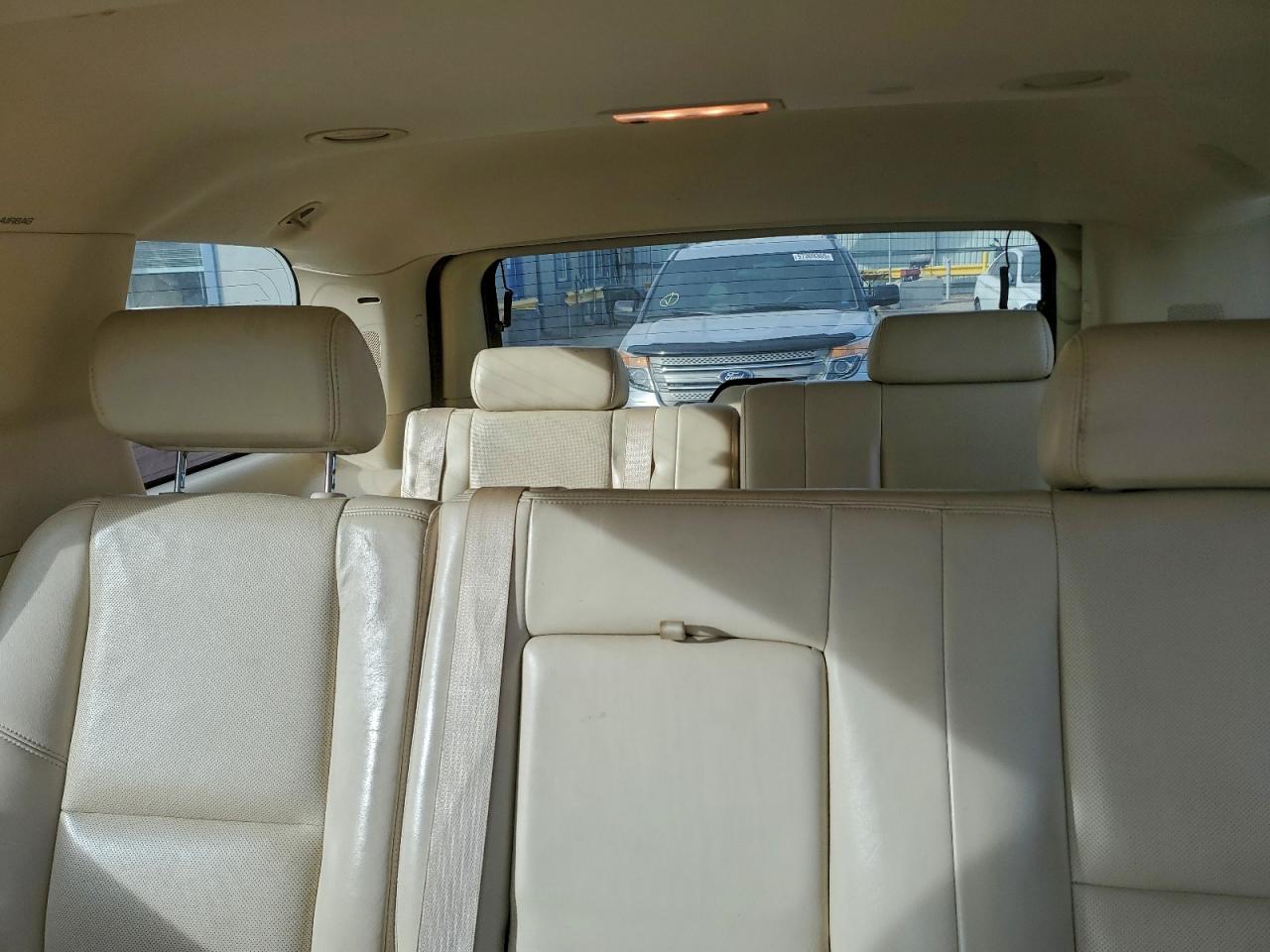 Cadillac Escalade Luxury Image 13