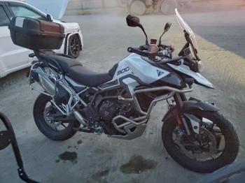  Salvage Triumph Car Tiger