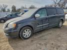 Chrysler Minivan Touring L Image 1