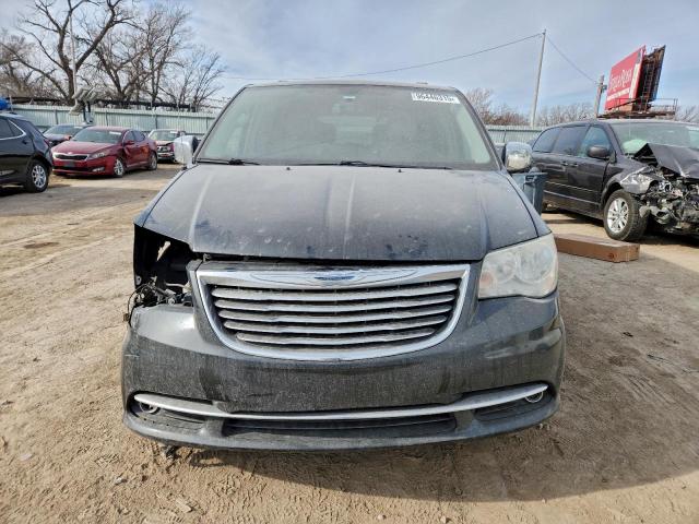 Chrysler Minivan Touring L Image 5