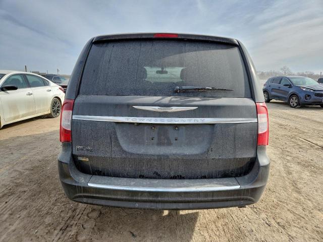 Chrysler Minivan Touring L Image 8