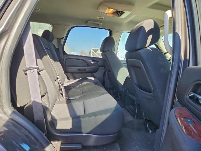 GMC Yukon Sle Image 4