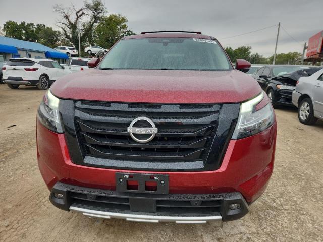 Nissan Pathfinder Platinum Image 6