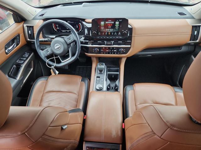 Nissan Pathfinder Platinum Image 11