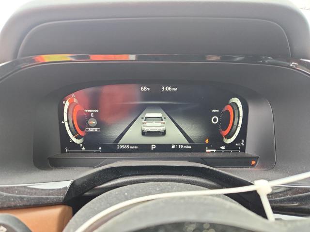 Nissan Pathfinder Platinum Image 9