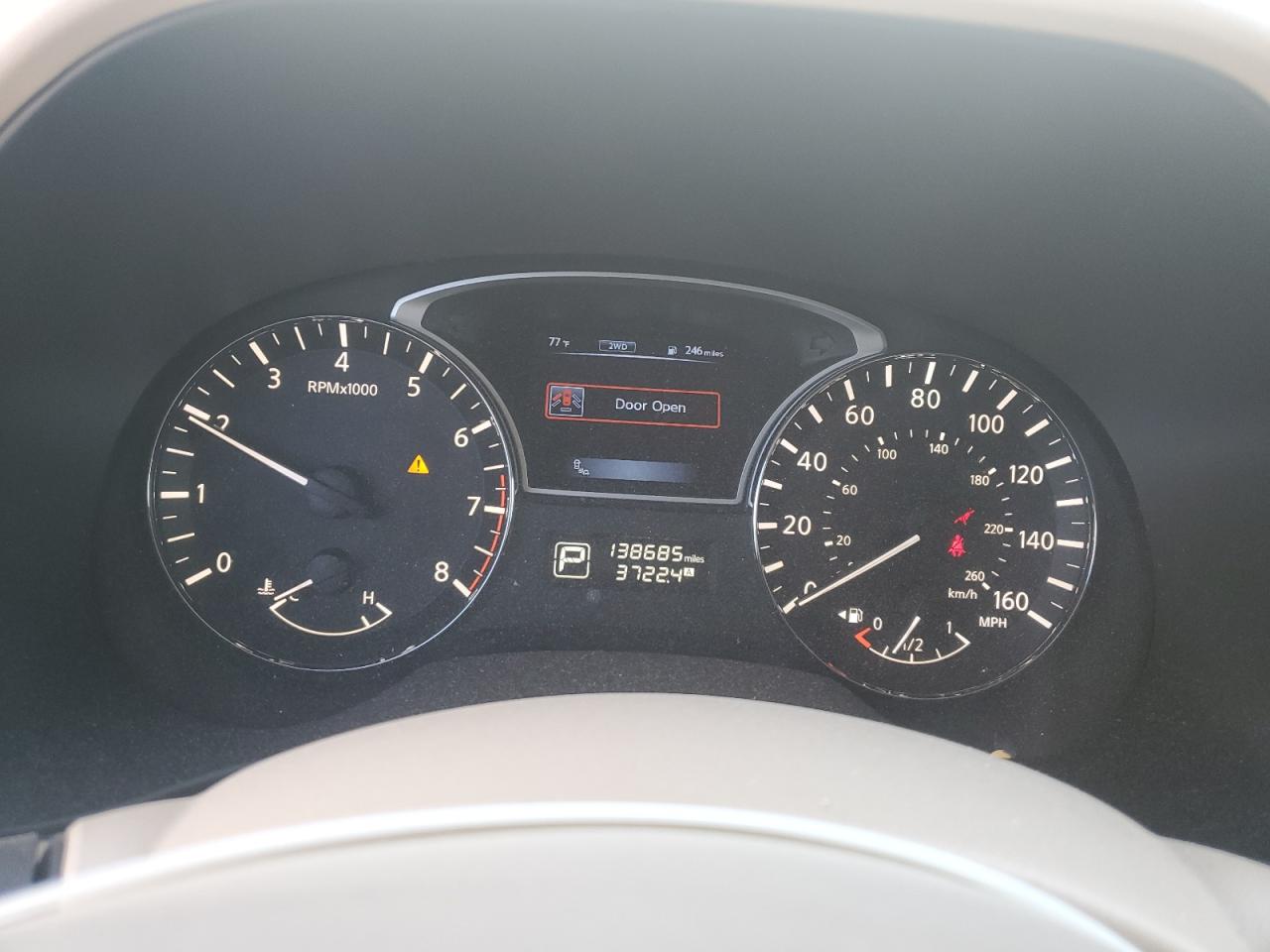 Nissan Pathfinder S Image 12