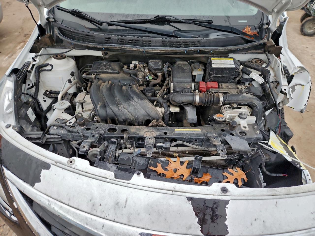 Nissan Versa S Image 10