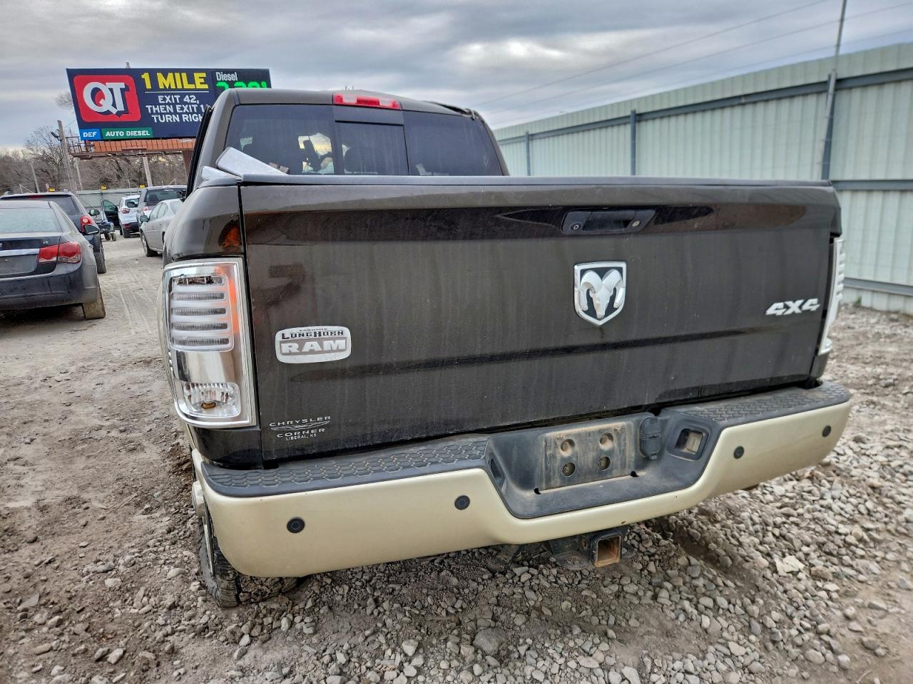 Ram 2500 Longhorn Image 4