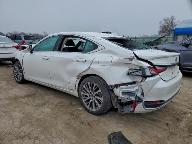 Lexus Es 300h Image 2