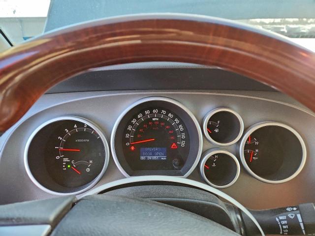 Toyota Sequoia Platinum Image 10