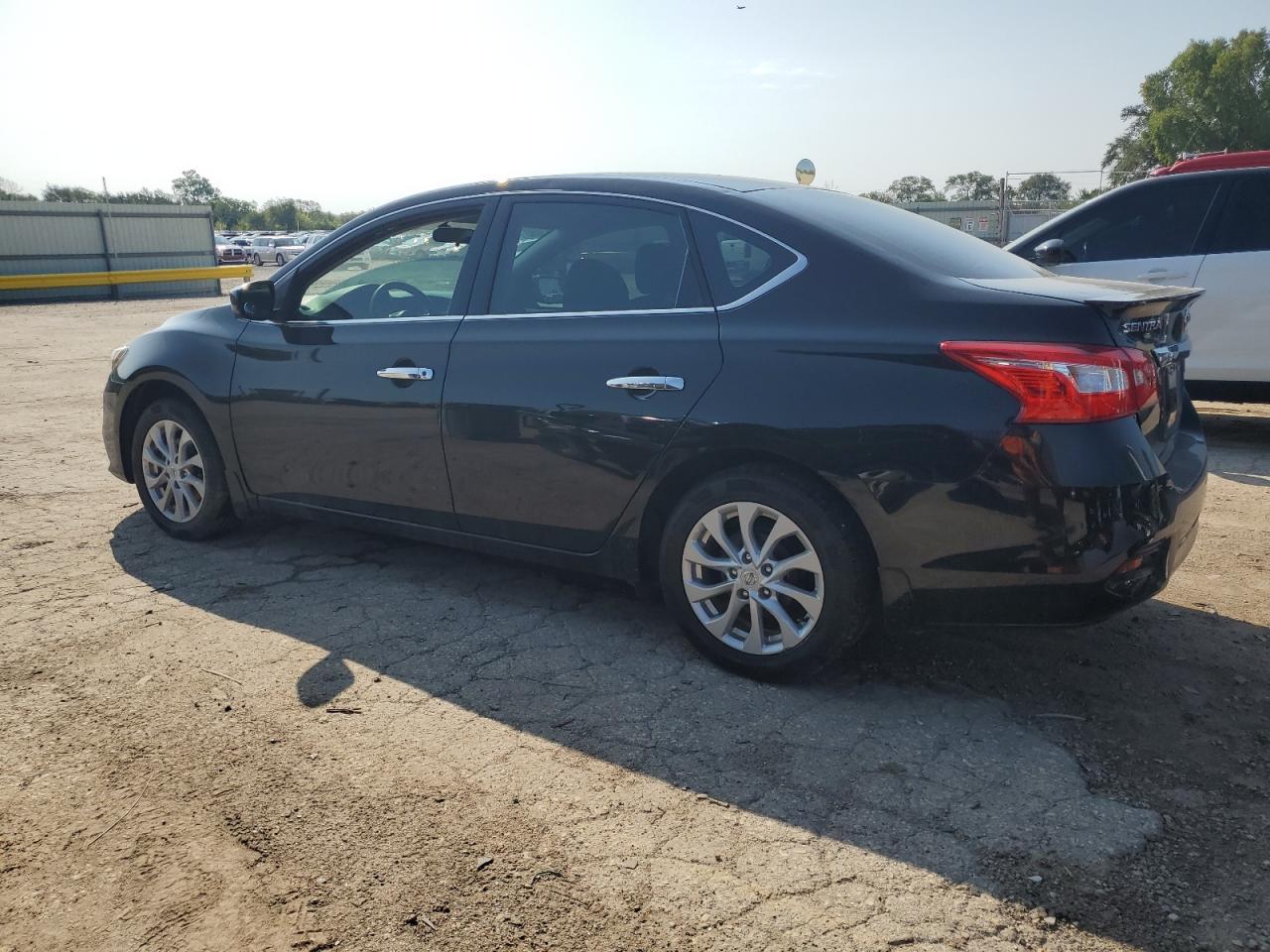 Nissan Sentra S Image 3