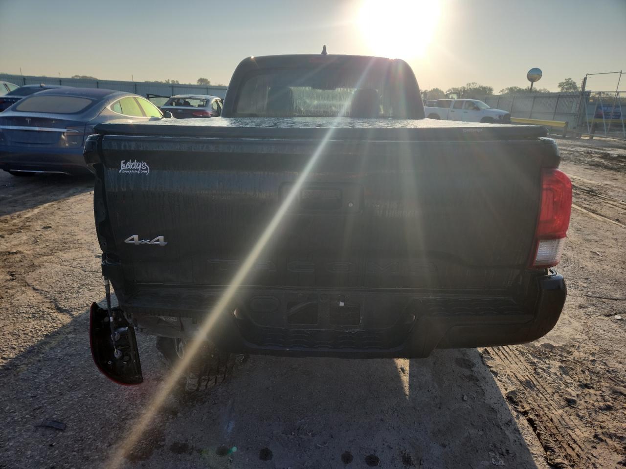 Toyota Tacoma Access Cab Image 9