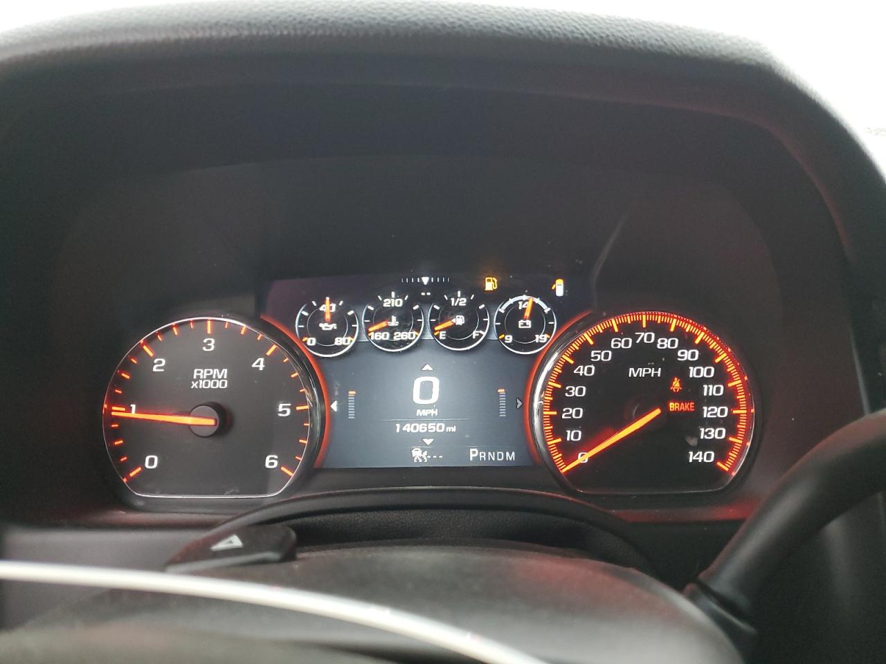 GMC Yukon Denali Image 8