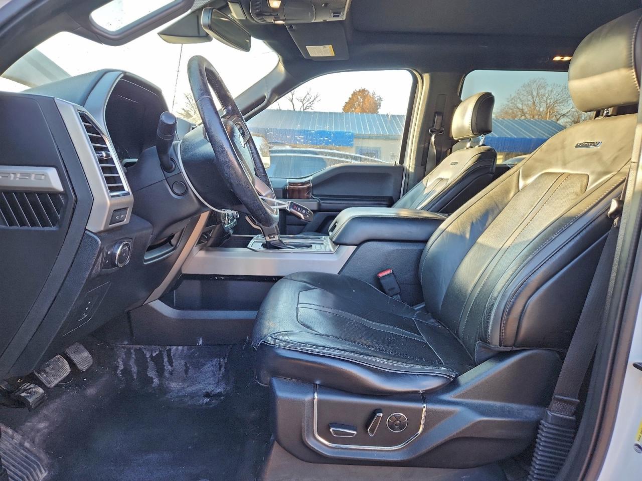 Ford F-150 Supercrew Image 6