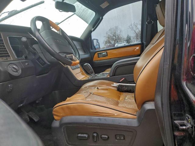 Lincoln Navigator Image 8