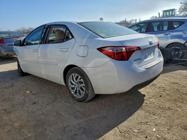 Toyota Corolla L Image 3
