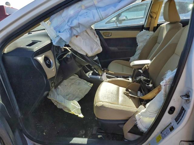 Toyota Corolla L Image 9