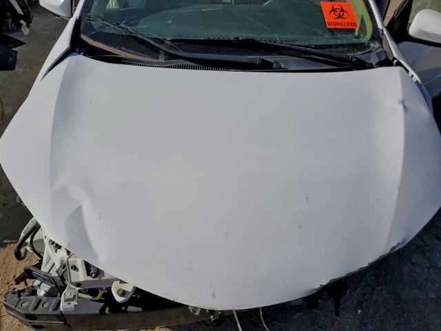 Toyota Corolla L Image 8