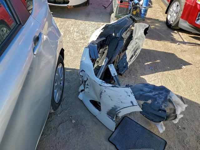 Toyota Corolla L Image 13