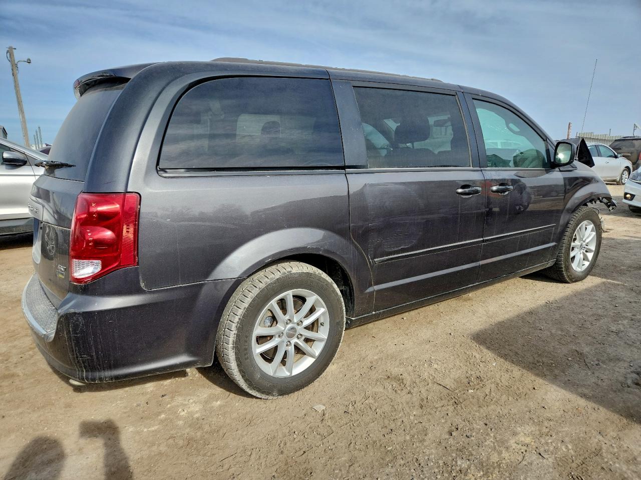 Dodge Caravan Sxt Image 4