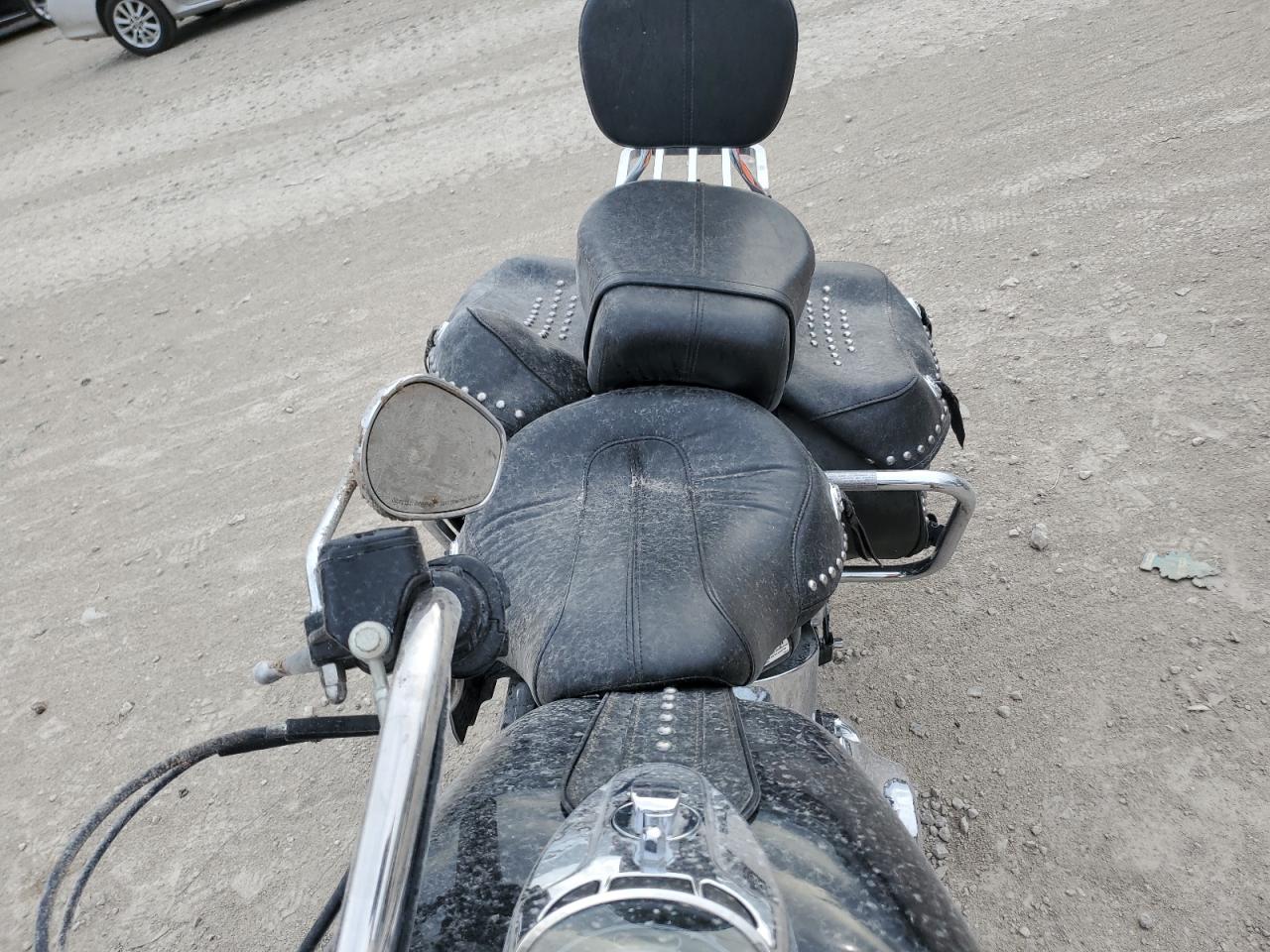 Harley-Davidson Fl Heritage Softail Classic Image 4