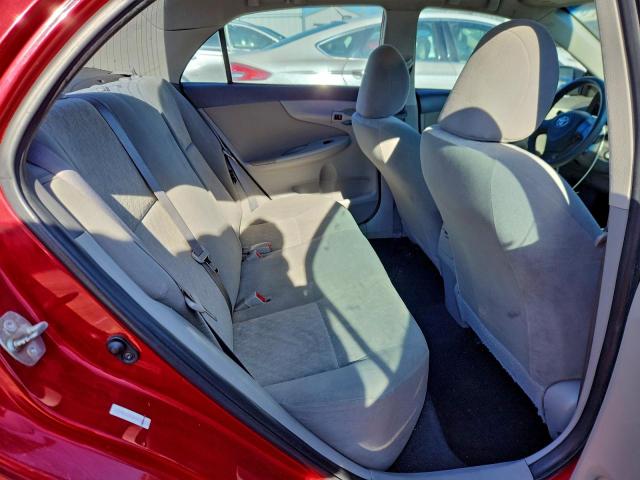 Toyota Corolla Base Image 10