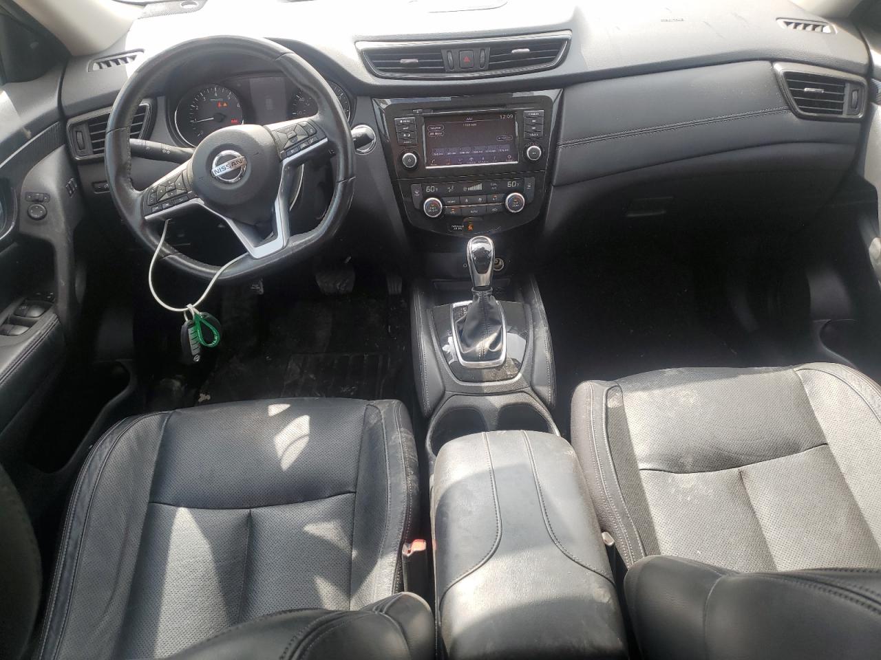 Nissan Rogue S Image 2