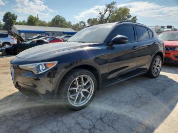  Salvage Alfa Romeo Stelvio