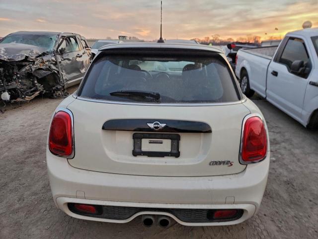 MINI Cooper S Image 8