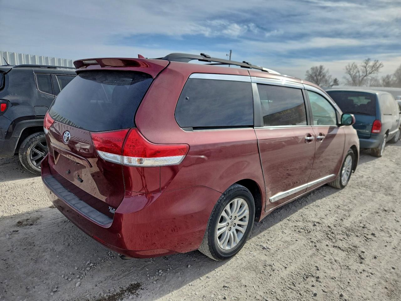 Toyota Sienna Xle Image 13